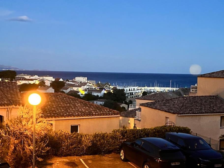 Studio Vue Mer Avec Piscine Et Terrain De Tennis Sausset-les-Pins Exterior foto